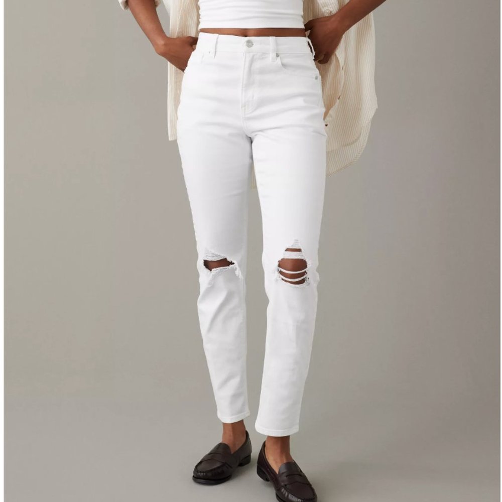 AE Stretch Ripped Mom Jean - White, Size 4 Long